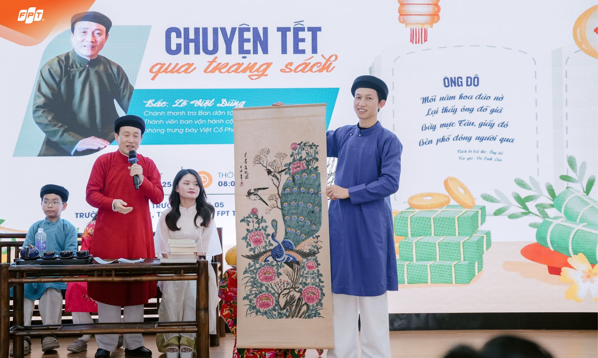 Chuyện Tết qua trang sách