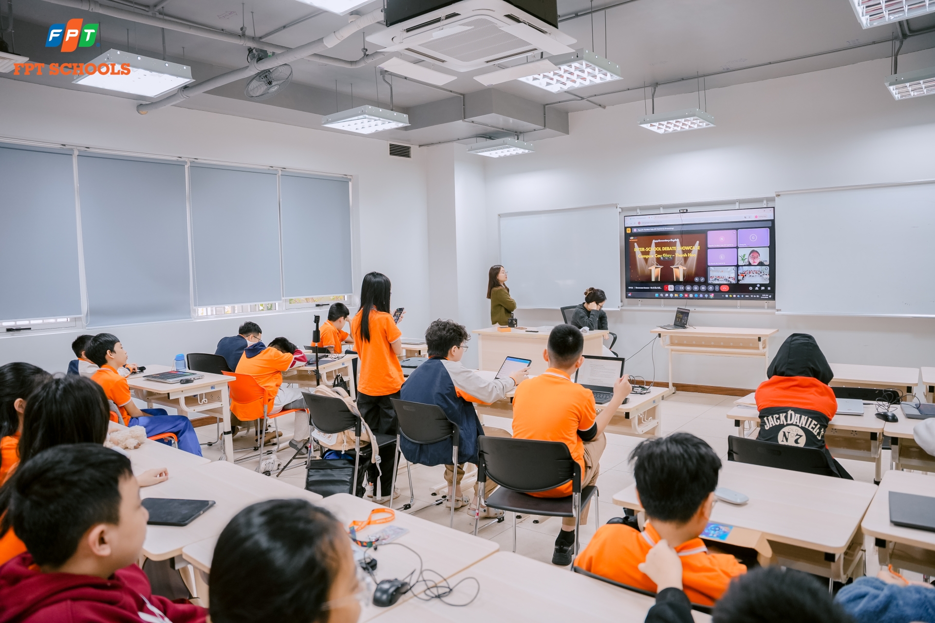 Học sinh Nhà F Thanh Hóa học tiếng Anh qua tranh luận liên trường