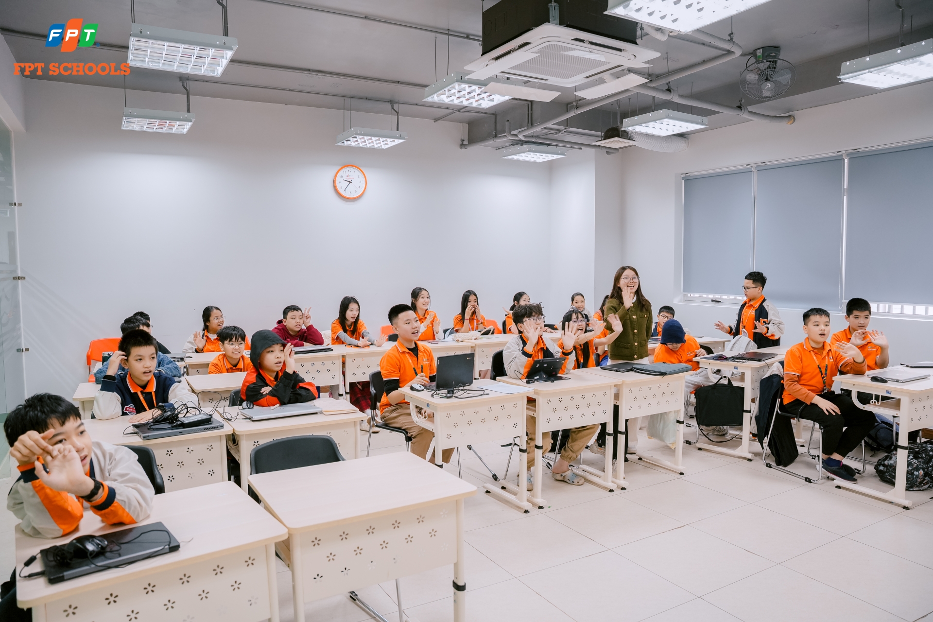 Học sinh Nhà F Thanh Hóa học tiếng Anh qua tranh luận liên trường