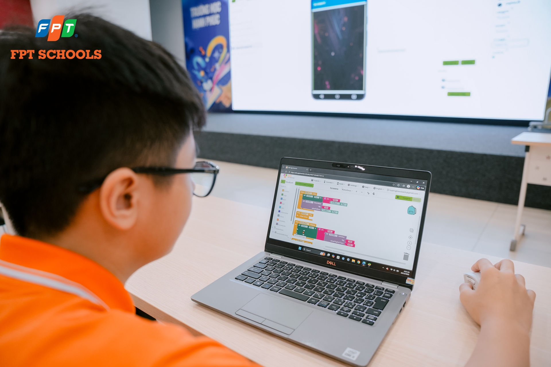 Học sinh Nhà F chính thức bước vào vòng training FAnRoc