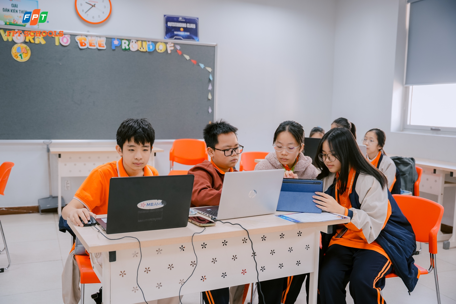 Lộ diện các đội thi xuất sắc Nhà F tiếp tục bước vào vòng trong của cuộc thi FAnRoC