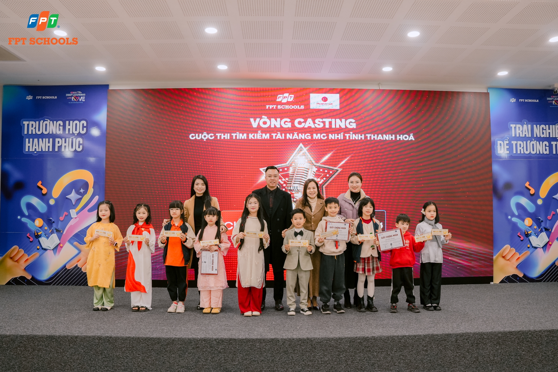 Fschoolers tự tin tỏa sáng tại vòng casting Micro Vàng