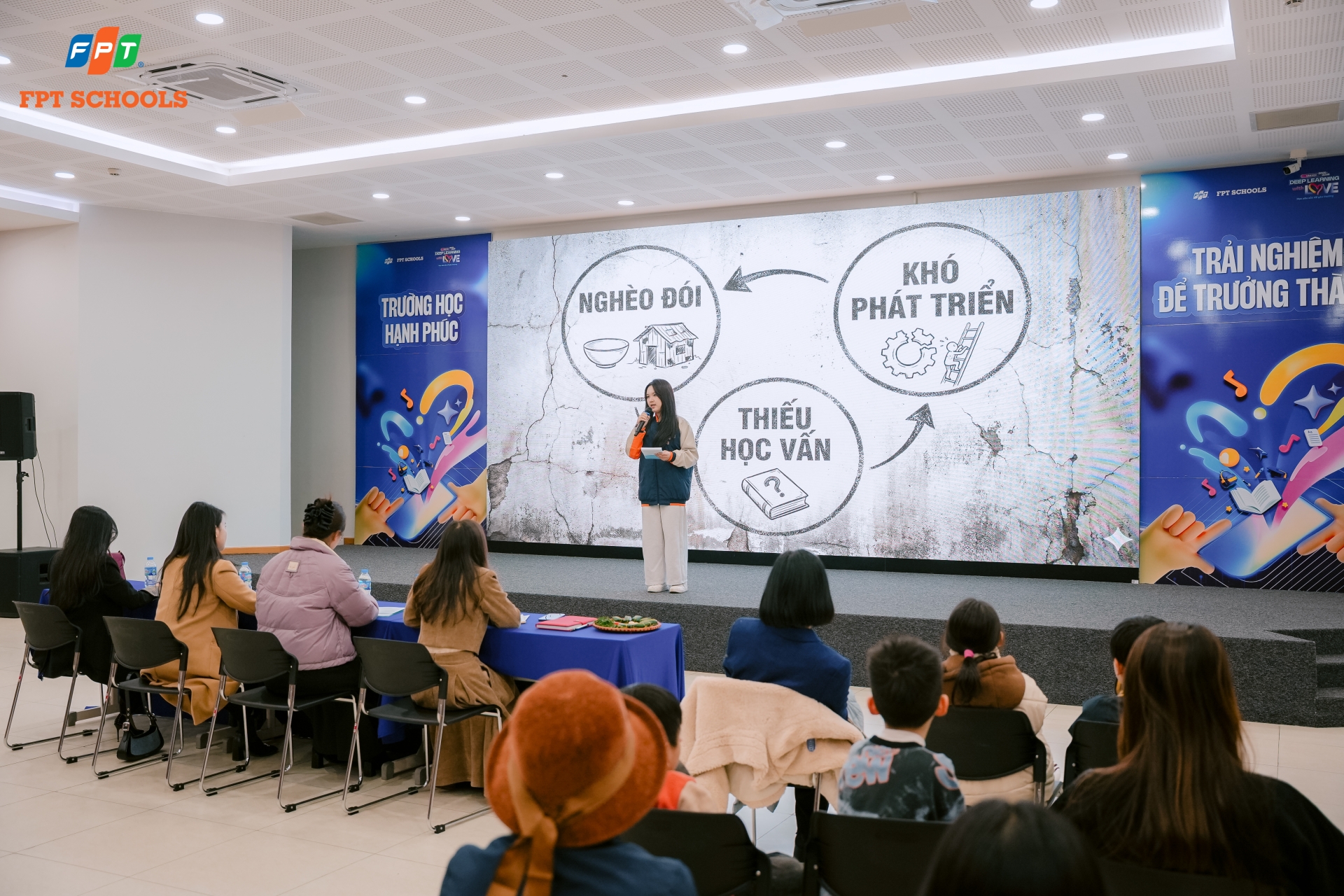 Fschoolers tự tin tỏa sáng tại vòng casting Micro Vàng