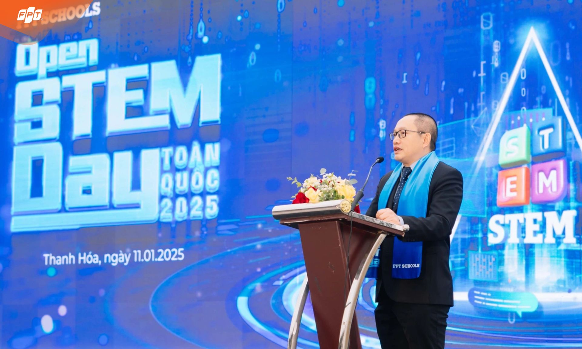 TS. Nguyễn Xuân Phong phát biểu tại buổi khai mạc chương trình.