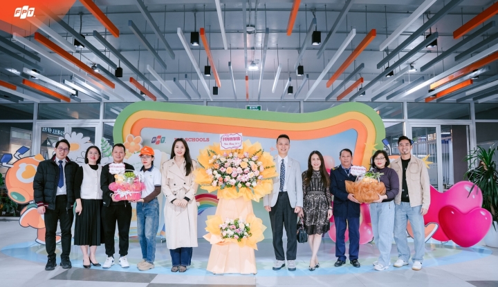 Đại diện Cha Mẹ học sinh gửi lời tri ân tới tập thể Thầy Cô FPT School Thanh Hoá
