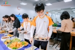Học sinh, giáo viên Fschool Thanh Hóa hào hứng trải nghiệm thực đơn bán trú mới